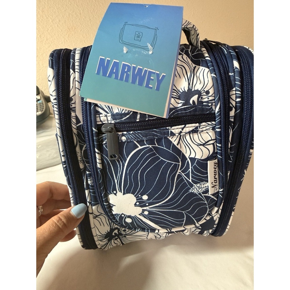 Narwey Small Hanging Travel Toiletry Bag in the Blue Lotus pattern.
